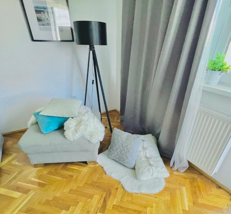 Caroline Residence アルバ・ユリア エクステリア 写真